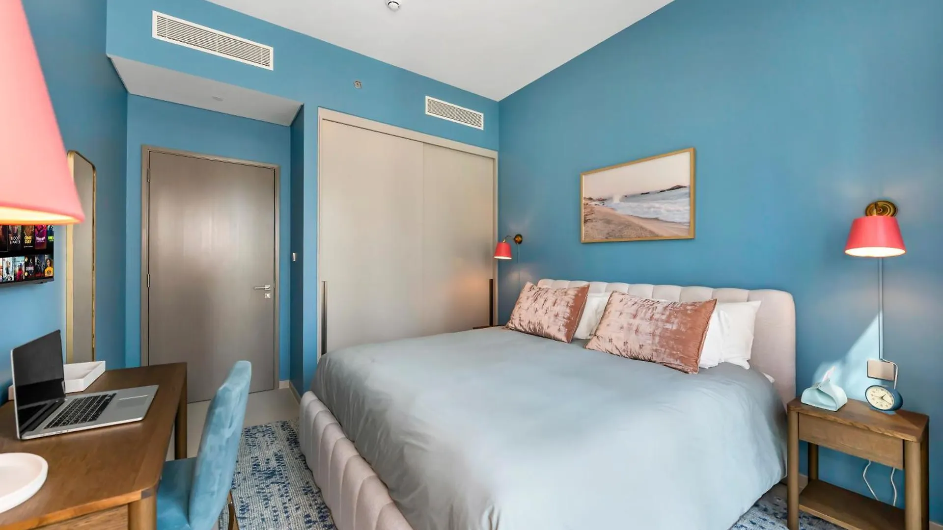 Grande Signature,1 Bdr, 4 Guests, Burj Khalifa Infinity Pool, Dubai Mall United Arab Emirates